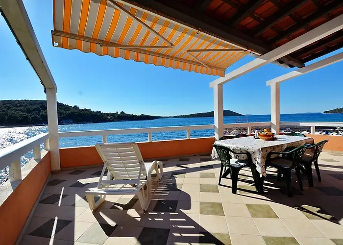 Sol Apartment Soline (Dalmatia)