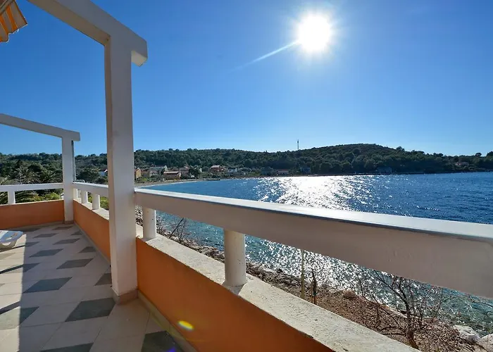 Sol Apartment Soline (Dalmatia)