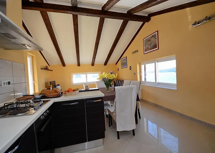 Sol Apartment *