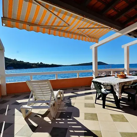 Sol Apartman Soline (Dalmatia)