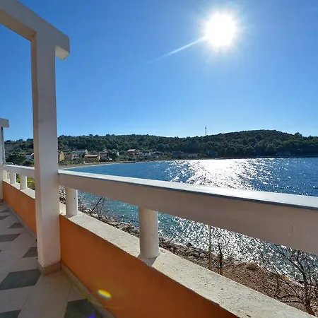 Sol Apartman Soline (Dalmatia)
