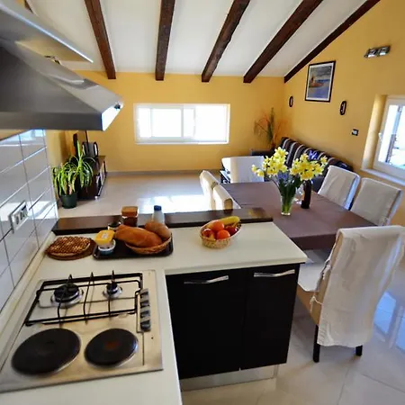 Appartement Sol Soline (Dalmatia)