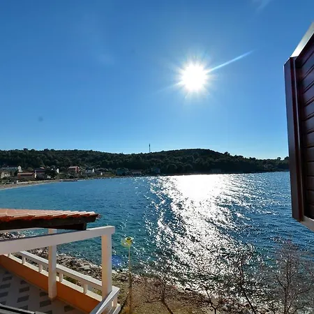 Apartman Sol *