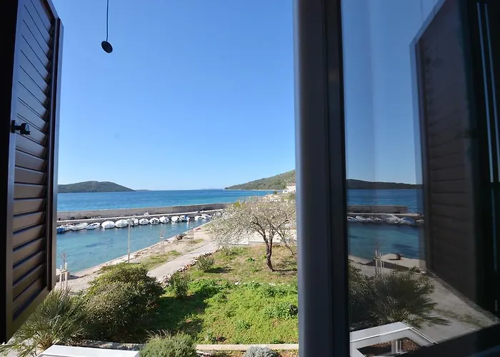 Sol * Soline (Dalmatia)